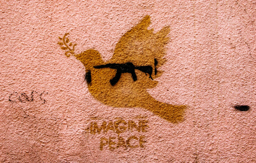 in cerchio con la guerra