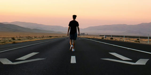 Perché conosciamo la strada, ma continuiamo a perderci?